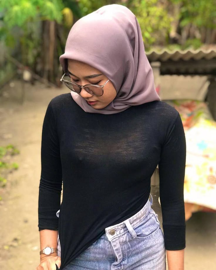 ABG Viral Mahasiswi Hijab Polos Terpaksa Nurut Pamer Boba Demi Gift Mawar Trending Top New 2025